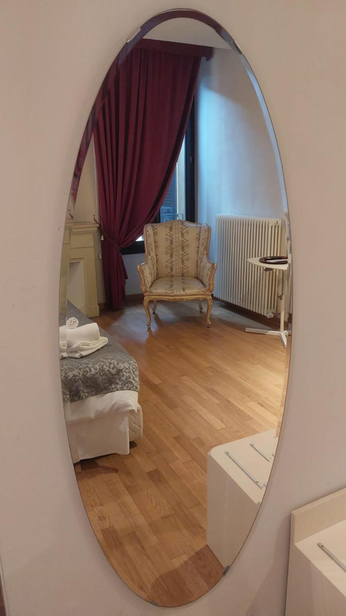 Honey Rooms Ferrara Ngoại thất bức ảnh